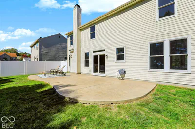 9025 Exeter Court, Fishers - 48