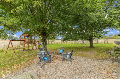 22585 Vos Hiatt Avenue, Cicero - 48