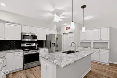 13799 Forum Meadows Drive, Carmel - 21