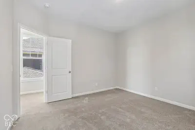5689 Arcade Boulevard, McCordsville - 23