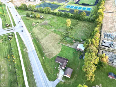 15952 Southeastern Parkway, Fortville - 12