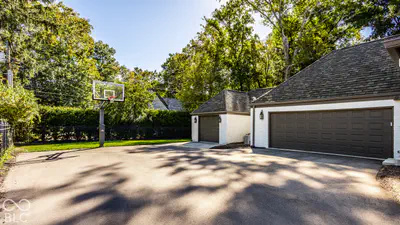 7951 Meridian Hills Lane, Indianapolis - 37