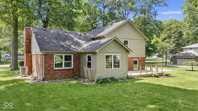 1336 S Heron Drive E, New Palestine - 63