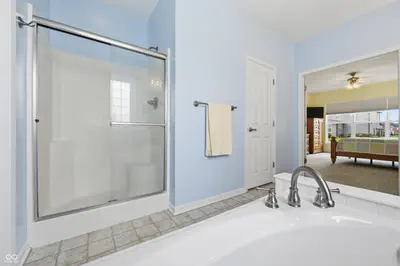 7851 Friends Creek, Avon - 16