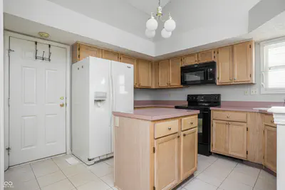 10764 Pimlico Circle, Carmel - 19