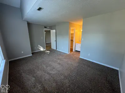 5925 Dunmore Drive, Indianapolis - 12