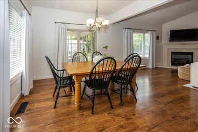 7082 Bitternut Lane, Plainfield - 11
