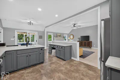 2807 Bloomsbury Drive, Greenwood - 23
