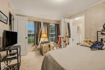 1072 E State Road 56, Vevay - 14