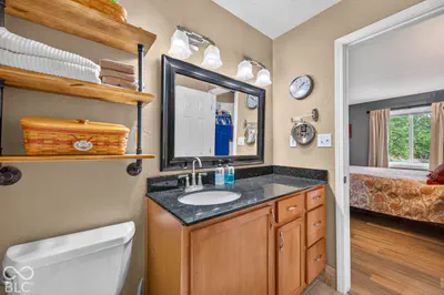 261 Oakwood, Greenwood - 47