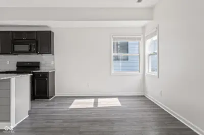 2038 College Avenue, Indianapolis - 16
