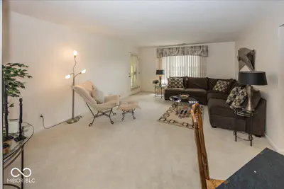 541 Hunters Drive, Carmel - 5