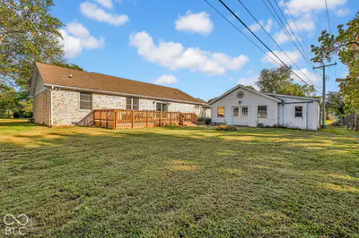 2151 Dogwood Trail, Seymour - 32