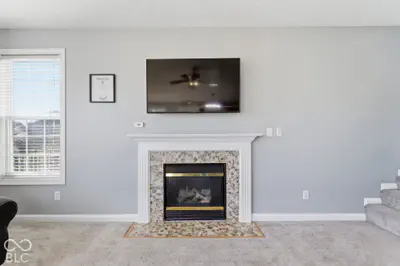 8035 Meadow Bend Lane, Indianapolis - 27