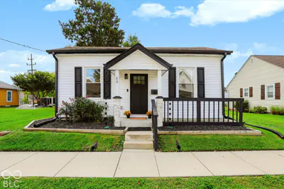 53 W Pearl Street, Greenwood - 2