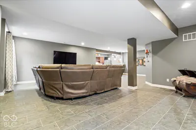 10529 Geist View Drive, Fishers - 39