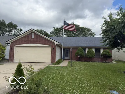 8107 Southern Trails Place, Indianapolis