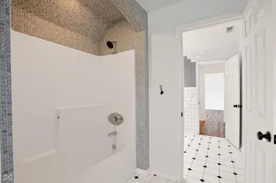 8437 500, Zionsville - 56