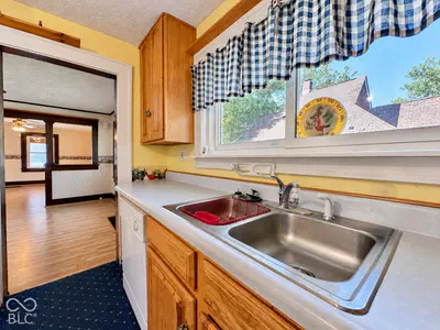 559 S Sycamore Street, Martinsville - 68