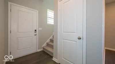 223 Springfield Crossing, Greenfield - 2