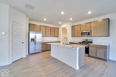 5714 Cloister Lane, McCordsville - 10