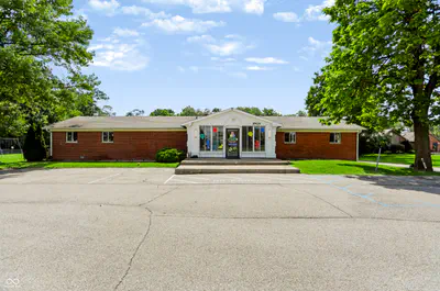 5925 Kentucky Avenue, Indianapolis