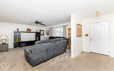 10997 Co Rd 800 N, Seymour - 31