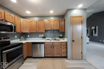 10833 Tealpoint Drive, Indianapolis - 22