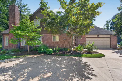 1990 Oldfields Circle North Drive, Indianapolis - 2