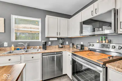 2025 Brookside Court, Greenfield - 23