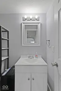 6677 Wimbledon Drive, Zionsville - 25