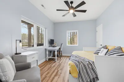 8446 Parkview Drive, Rockville - 34
