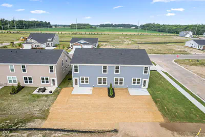 869 Rosebud Lane, Greenfield - 33