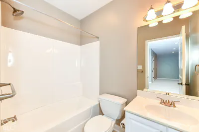 327 Walnut Street, Indianapolis - 37