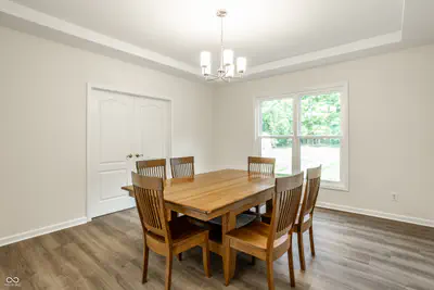 10024 Barth Drive, Zionsville - 11