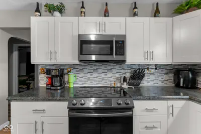 709 Vine Street, Seymour - 8