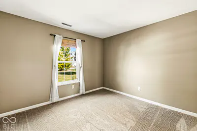 7203 Oakview Drive, Avon - 31