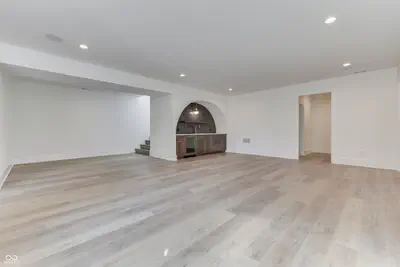 10880 Dartmoor Court, Zionsville - 48