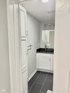 50 Woodlawn Village, Mitchell - 22