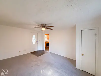 207 E Park Street, Trafalgar - 3