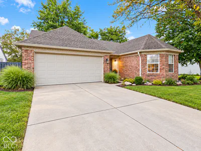 218 Lake Point Lane S, Greenwood - 2