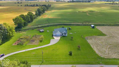 9009 Hamilton Road, Yoder - 2
