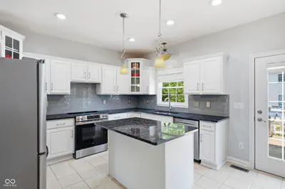 10235 Bent Creek Court, Fishers - 5