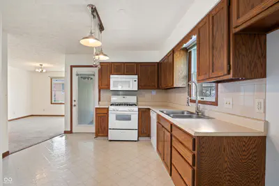 127 Dover Boulevard, Brownsburg - 7