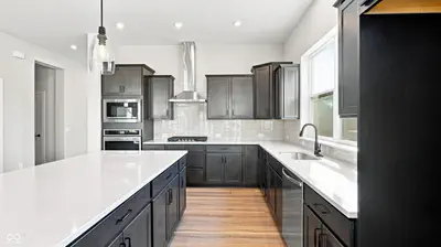 15943 Vitalize Run, Fishers - 6