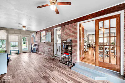 400 Madison Avenue, Pendleton - 11