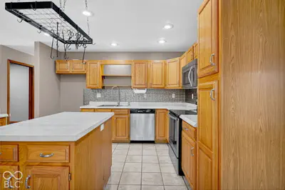 2450 W 300 S, Columbus - 10