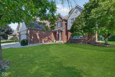 8642 Black Stone Xing, Avon - 3