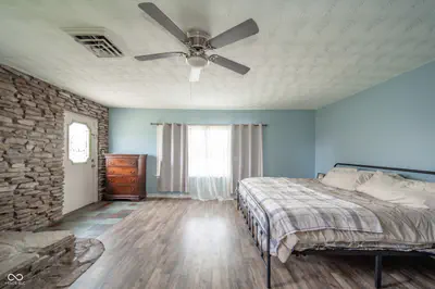 2513 W 300 S, Shelbyville - 14