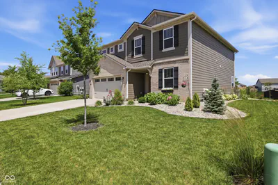 9767 Alzada Drive, Fishers - 53